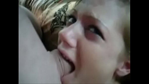 Naughty slut gives blowjob porn clip 2772
